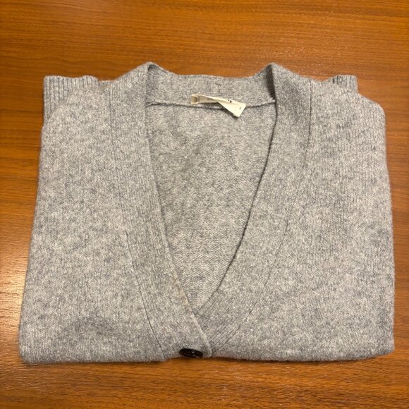 Everlane Cocoon Cardigan in Plush Cotton - Picture 6 of 6